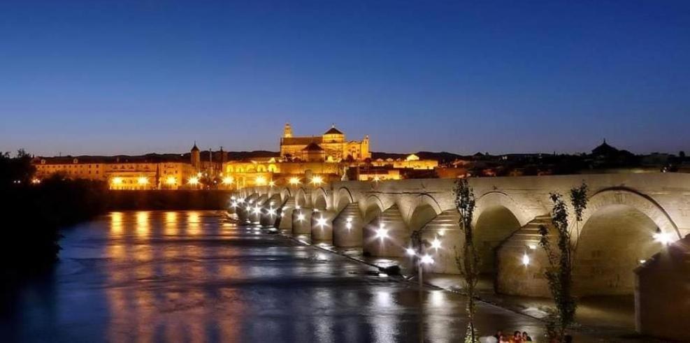 A 20 Metros De La Mezquita Catedral ,Apartamentos Turistico Cespedes 5 Córdoba Eksteriør billede
